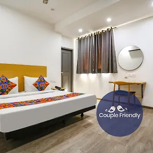 Fabhotel Vat - Meera Bagh Отель