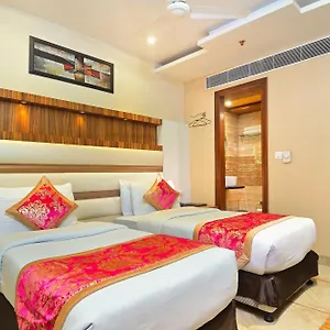 4* Hotel Hari Piorko Grand - 2 Min From New Railway Station