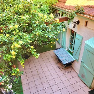 https://2p-jardin-calme-centre-ville.fr-provencehotel.com